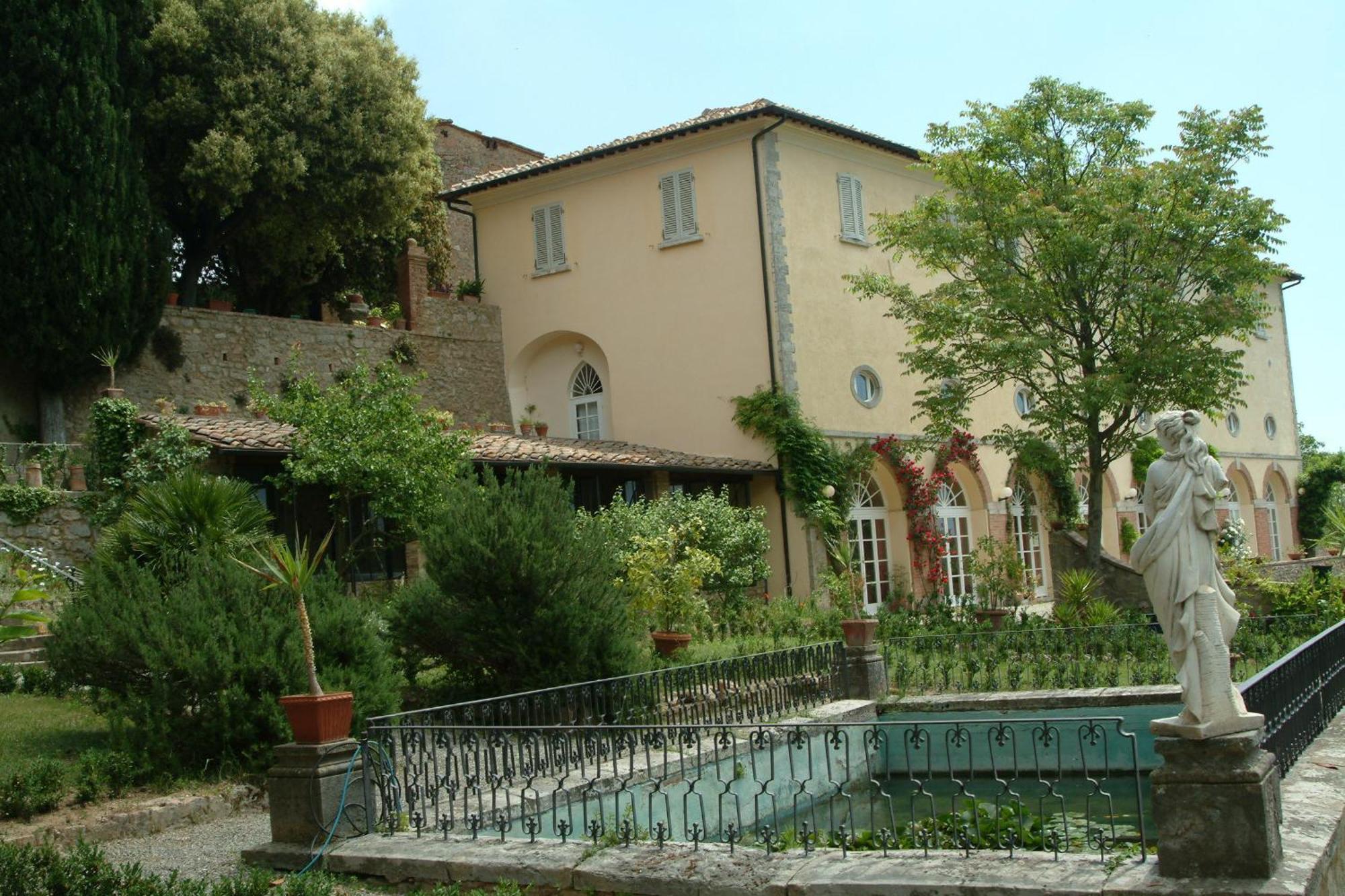 Villa Palagione Centro Interculturale Volterra Exterior photo